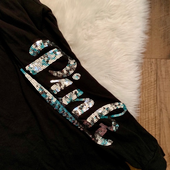 ❌TRADED❌VS PINK Long Sleeve Campus Bling Tee - Picture 3 of 4